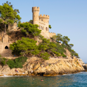 Paquete de Hotel 4* en Lloret de Mar + Entrada en PELOUSE